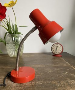 Lampe articulée de bureau en métal rouge 80&rsquo;s