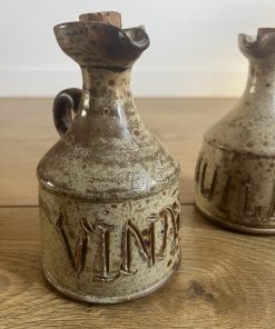 Set à condiments pichets huile et vinaigre en grès du marais vers 1960